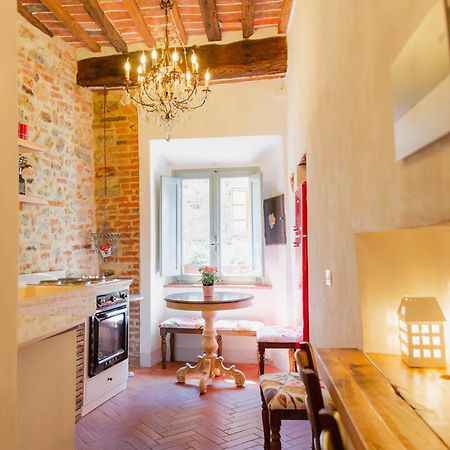 Apartamento Borgo Boutique Casa Raffaella 1 Suvereto Exterior foto
